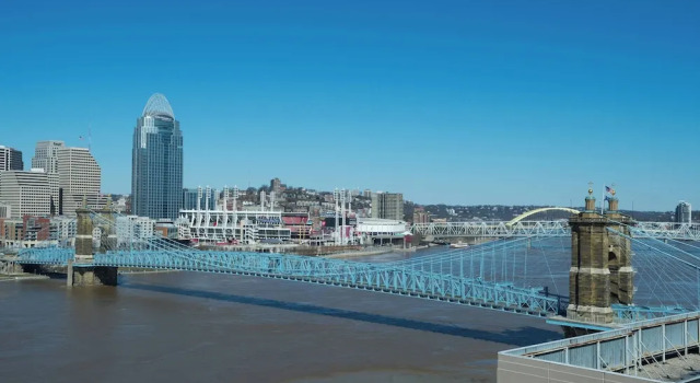 Двухместный номер Standard с балконом и с видом на реку Cincinnati Marriott at RiverCenter