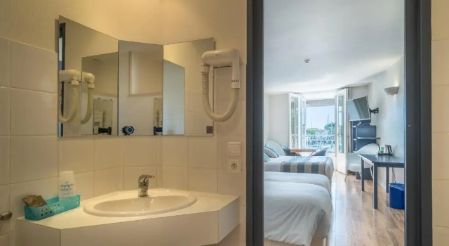 Трёхместный номер Standard Hotel La Marine, Vieux Port