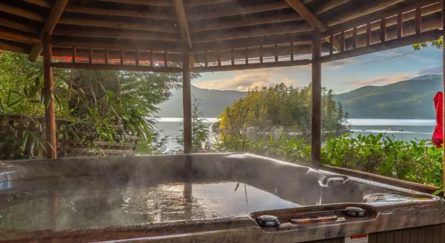 Люкс Tranquility Bay Waterfront Inn