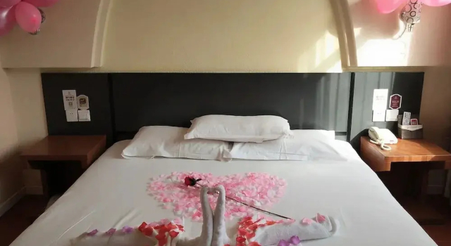 Super 8 Hotel Lanzhou West Railway Station Xi Jin Xi Lu, Book Hotel Lanzhou Gansu