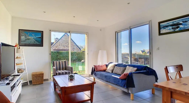 Maison Crozon, 5 Pièces, 8 Personnes - Fr-1-370-23, Забронировать Отель Отели Finistère с парковкой, Парковка