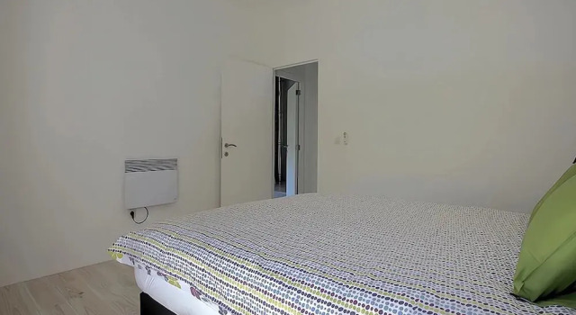 Holiday Home in France With Huge Private Garden, Забронировать Дом для отпуска Коттеджи Гурдон-ан-Керси, Коттедж