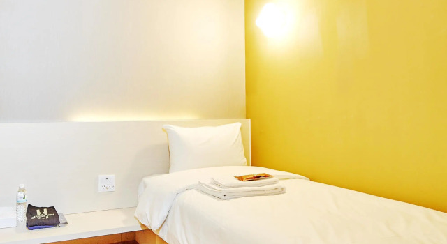 Кровать в общем номере (мужской номер) Single Inn - Taipei