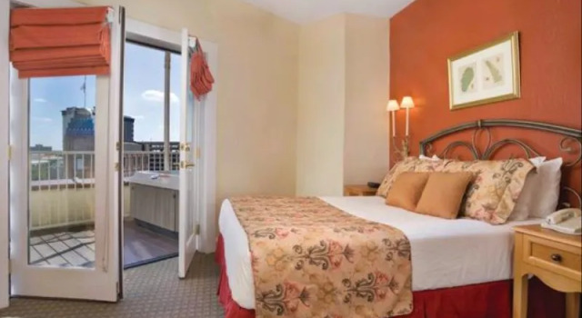 Люкс с 2 комнатами Club Wyndham Riverside Suites