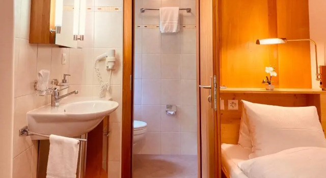 Одноместный номер Standard с балконом Hotel Capricorn