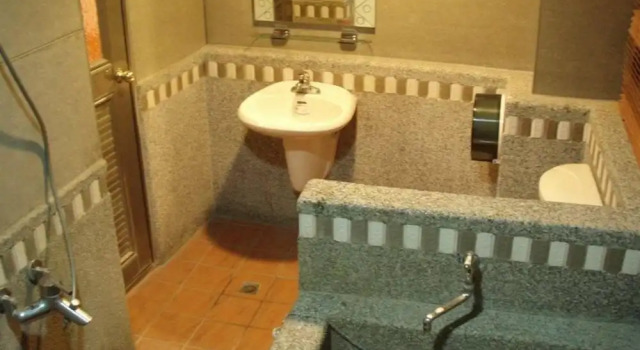 Номер Standard Hale Crane Volcanic Mud Hot Spring Hotel