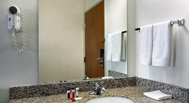 Номер Standard Travelodge by Wyndham Sharon Springs