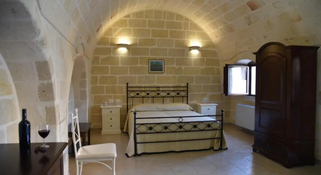 Masseria Giustiniani, Book Hotel Hoteller i Torricella med parkering, Parkering