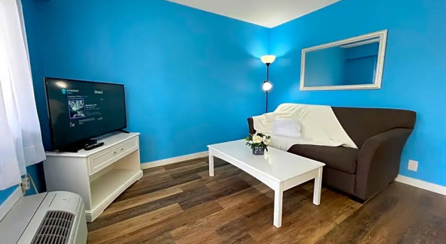 Двухместный люкс Okanagan Lakefront Resort