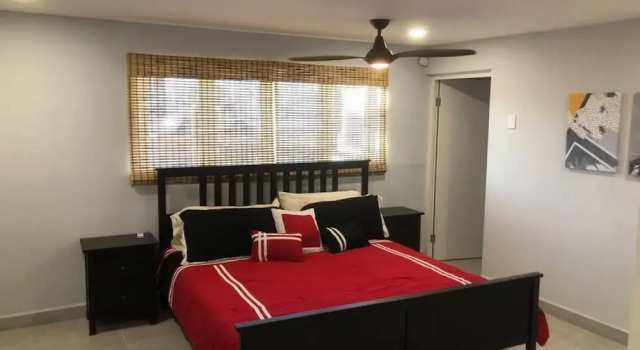 46 sec to Beach Pool Side Massage Priv Chef UTV, Book Vacation Home Villas in Malmok, Villa