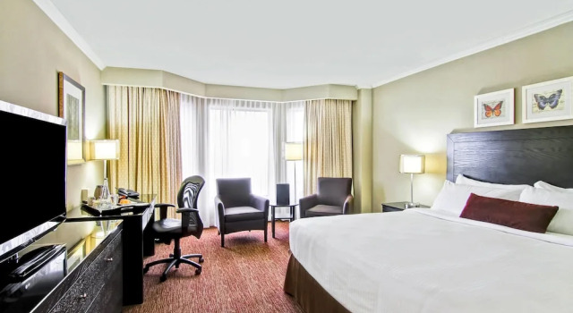 Двухместный номер Standard Delta Hotels by Marriott Toronto East