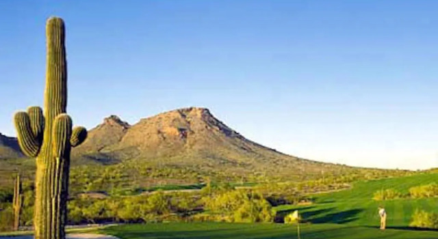 Коттедж Private Resort Community -- ½ mile Walk to Hiking & Biking at N. Mtn. Preserve!