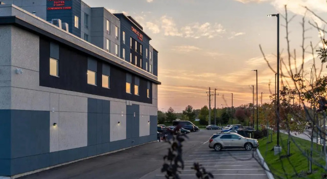 TownePlace Suites by Marriott Brantford and Conference Centre, Varaa Hotelli  