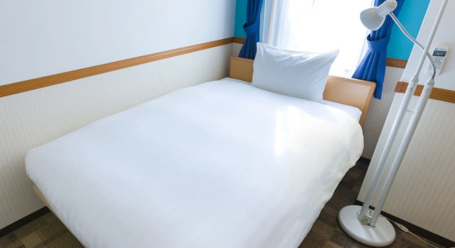 Номер Economy Toyoko Inn Yokohama Stadium Mae No 2