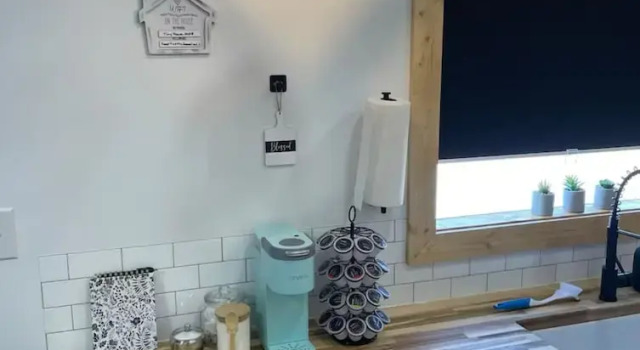 Tiny House in Sevierville, Забронировать Дом для отпуска Виллы Гатлинберг, рядом с Hillbilly Golf, Вилла