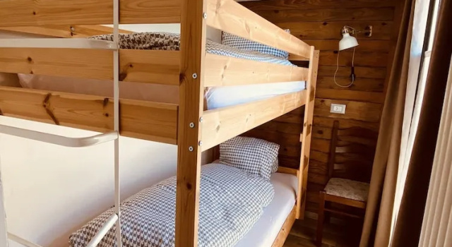 Четырёхместный номер Standard Mountain Lodge Sedrun