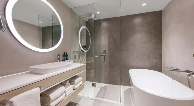 Полулюкс с балконом Crowne Plaza Hawkesbury Valley by IHG