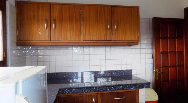 Апартаменты с 3 комнатами с балконом и с красивым видом из окна Pearl Apartments