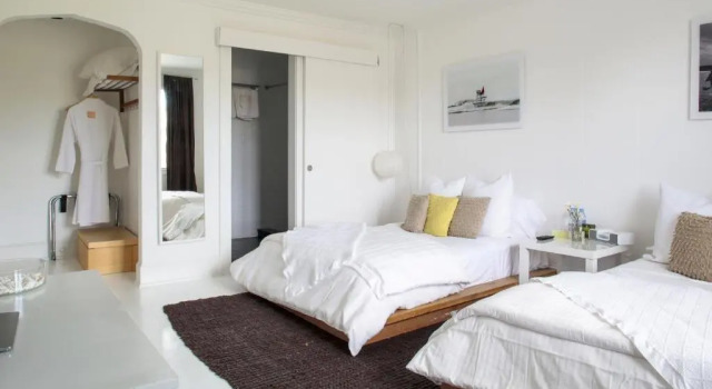 Четырёхместный номер Standard Sole East Resort