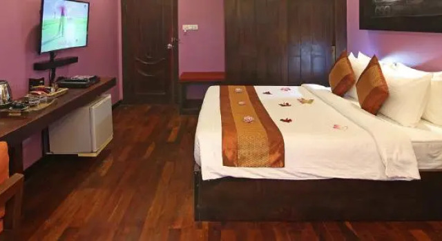 Двухместный номер Standard с балконом Golden Temple Hotel