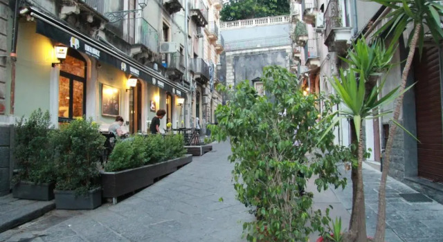 Katana Suites Apartments, Book Lejlighed Lejligheder i Catania, Lejlighed