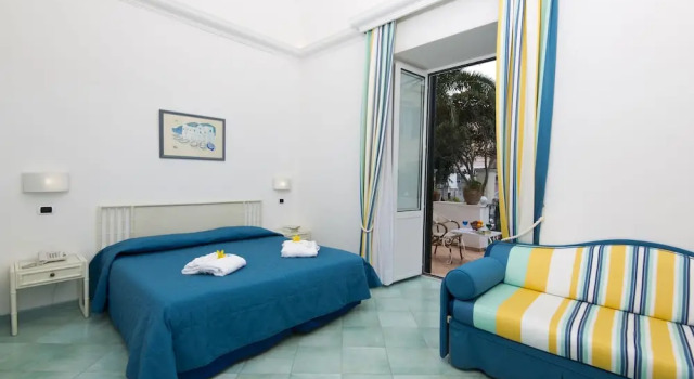 Трёхместный номер Standard с балконом Hotel Floridiana Terme