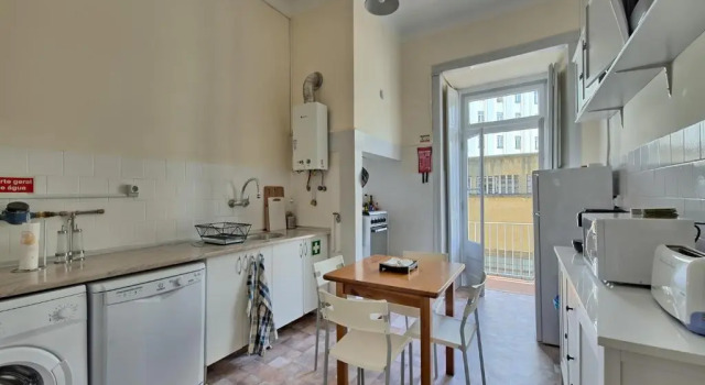 Апартаменты Almirante Reis Apartment
