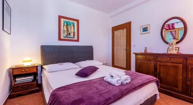 Villa Belezza Sleeps 8 With Pool