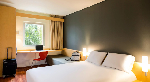 ibis Monterrey Valle