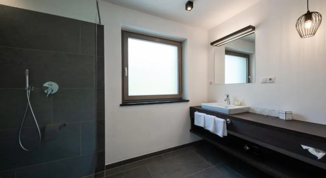 Семейный номер Standard Oliven- & Genusshotel Hirzer