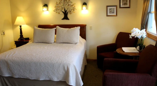 Номер Superior All Seasons Inn Corp