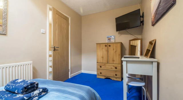 Harry's - 2 Bedroom Holiday Home - Tenby