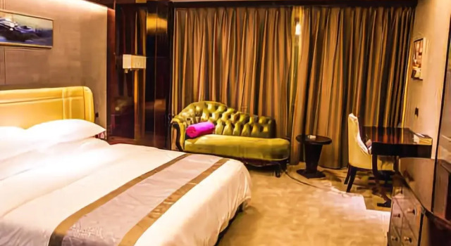 Lvbao Yunsheng Hotel, Book Hotel Hoteller i Mengzi med parkering, Parkering