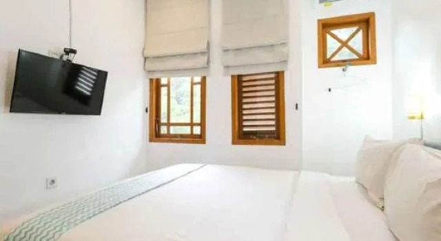 Standard Zimmer Djajanti House