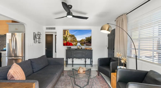 Midtown Digs, Забронировать Отель Отели Финикс 4 звезды, рядом с Больница и медицинский центр Святого Иосифа, 4*