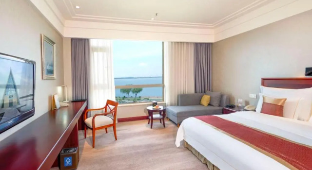 Двухместный номер Standard с видом на озеро Tongli Lakeview Hotel