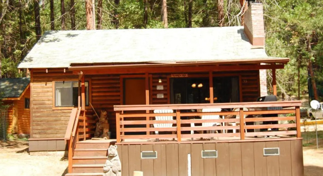 35 Cubby'S Den