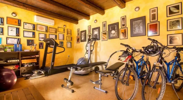 Red Villa - Fliskouni - 1 Bedroom Maisonette