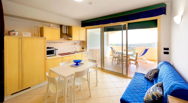 Verde blu 714 studio with terrace overlooking the sea and pool-VERDE BLU 714