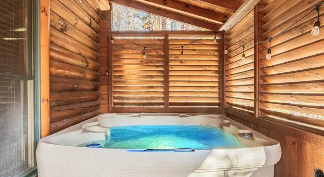 Коттедж Bear Creek Way by Avantstay Hot Tub, Game Room, Air Hockey, Near Dollywood & Smoky Trails