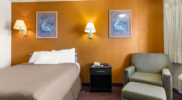 Americas Best Value Inn - Lincoln, Rezerwuj Hotel Lincoln Nebraska