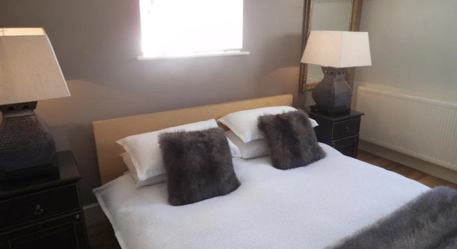 Sunshine House B&B, Забронировать Отель Отели Бакингемшир с парковкой, Парковка
