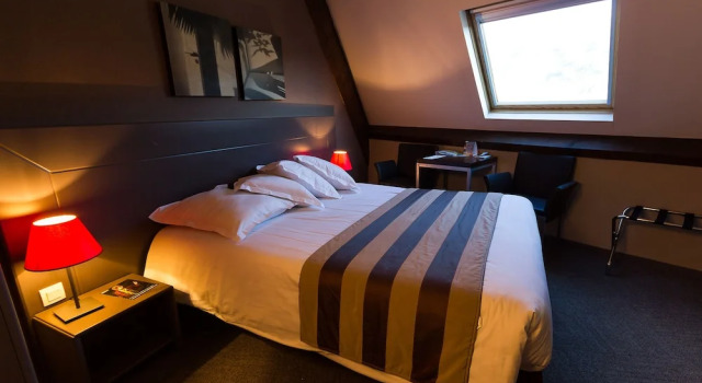 Трёхместный номер Standard Hôtel Le Cervolan