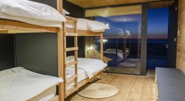 Четырёхместный номер Standard с балконом и с видом на море Hotel Apacheta