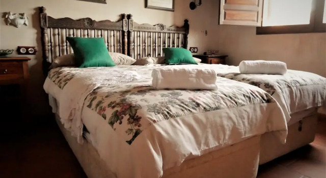 Finca La Constancia, Rezerwuj Hotel Hotele w La Alberca z basenem, Basen