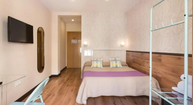 Двухместный номер Standard с балконом Hostal Art Madrid