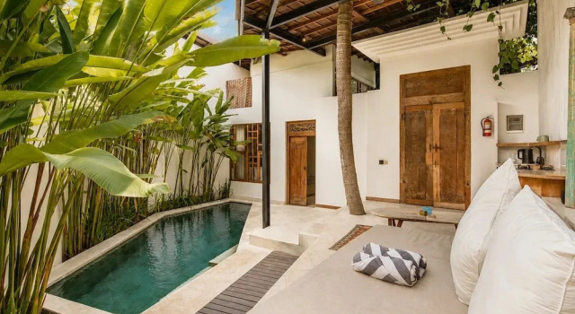 Вилла Serene 1BR Villa 800 to Echo Beach, with Pool