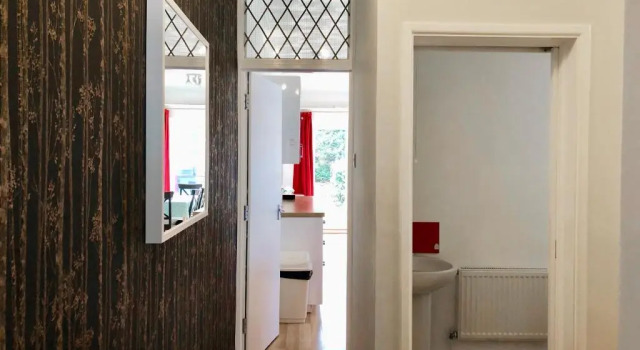 Коттедж с 2 комнатами Little Connaught 2 bed House pet friendly