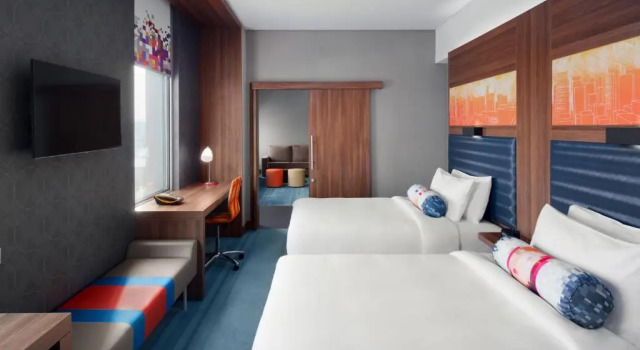 Двухместный люкс Ultra Savvy Aloft by Marriott Dhahran