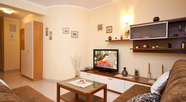 Апартаменты Цокольный этаж Apartments Lovorka